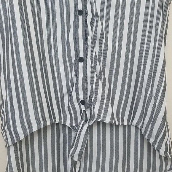 Sanctuary Striped Sleeveless Tie Front Tank Medium - Picture 2 of 6